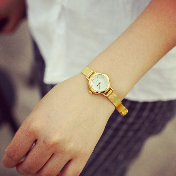 classical wonderful practical and Fashionable Women  Analog Wrist Watch